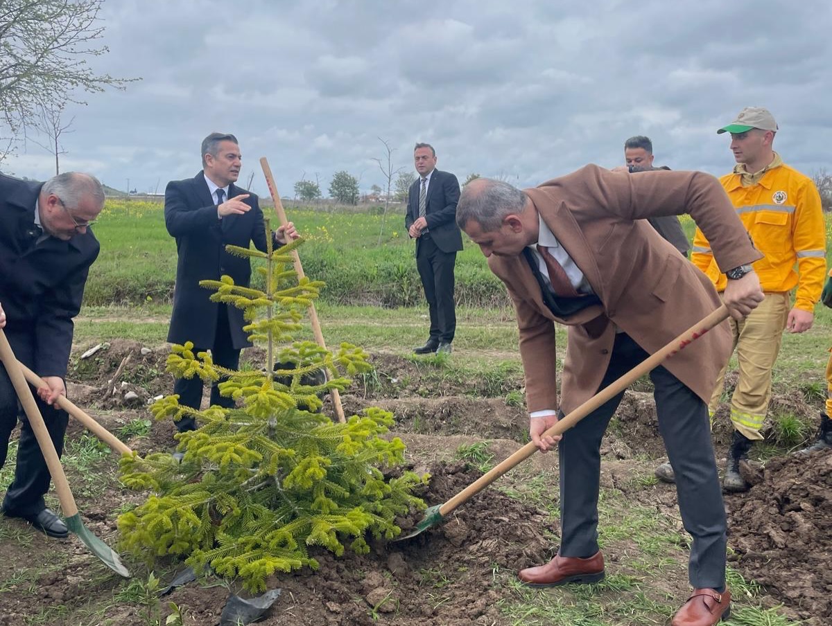 21-26 Mart Orman Haftası fidan dikim etkinliğine katılım sağlandı.